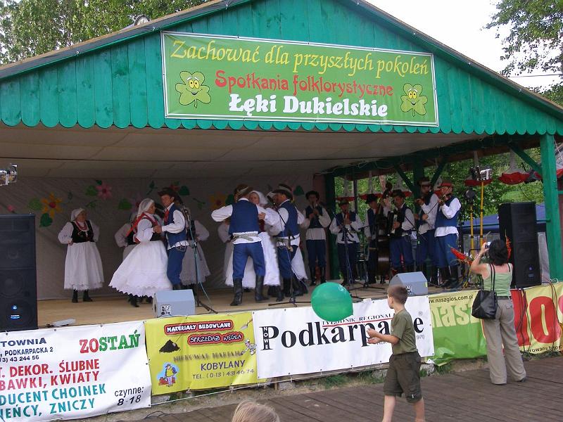 spot folk 07_111.jpg
